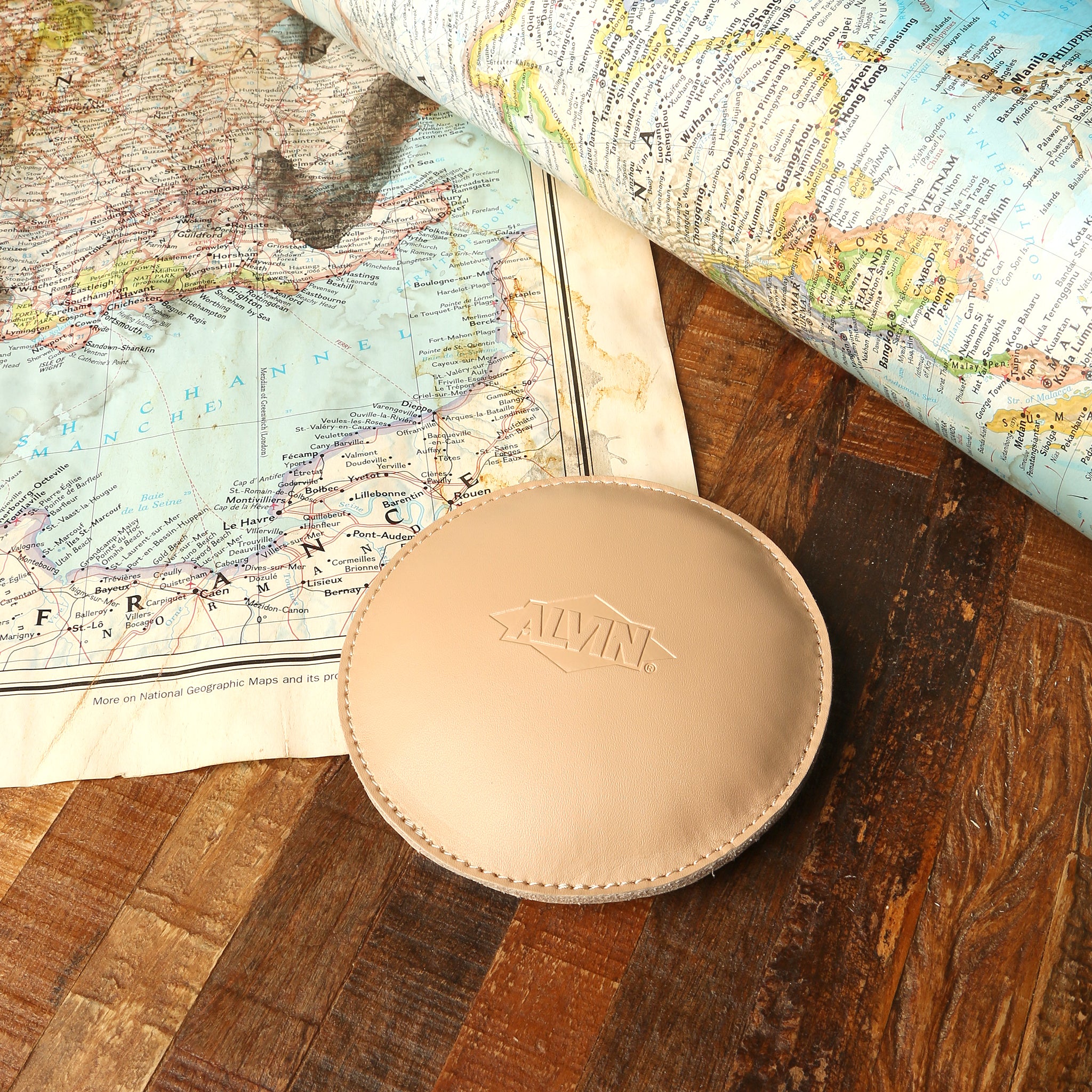 Round Paperweight - Image 4